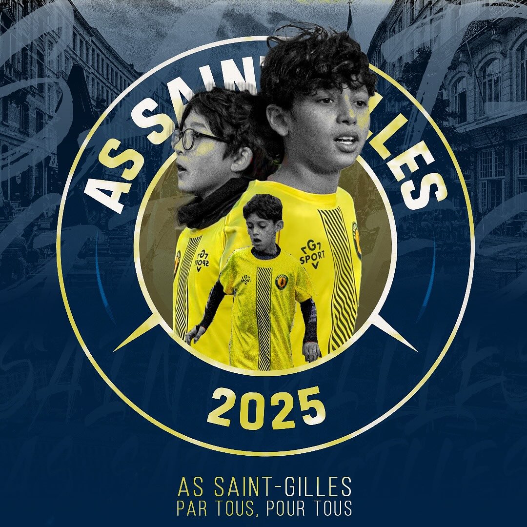 Logótipo do AS Saint-Gilles com três jovens em equipamento amarelo ao centro e o ano 2025, simbolizando o foco do clube na juventude e inclusão em Bruxelas.